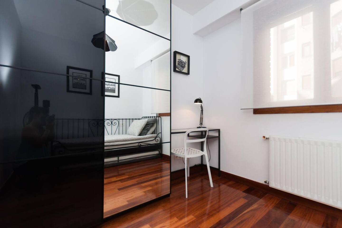 Apartamento Con Parking Privado Cerca De Zurriola San Sebastián Kültér fotó