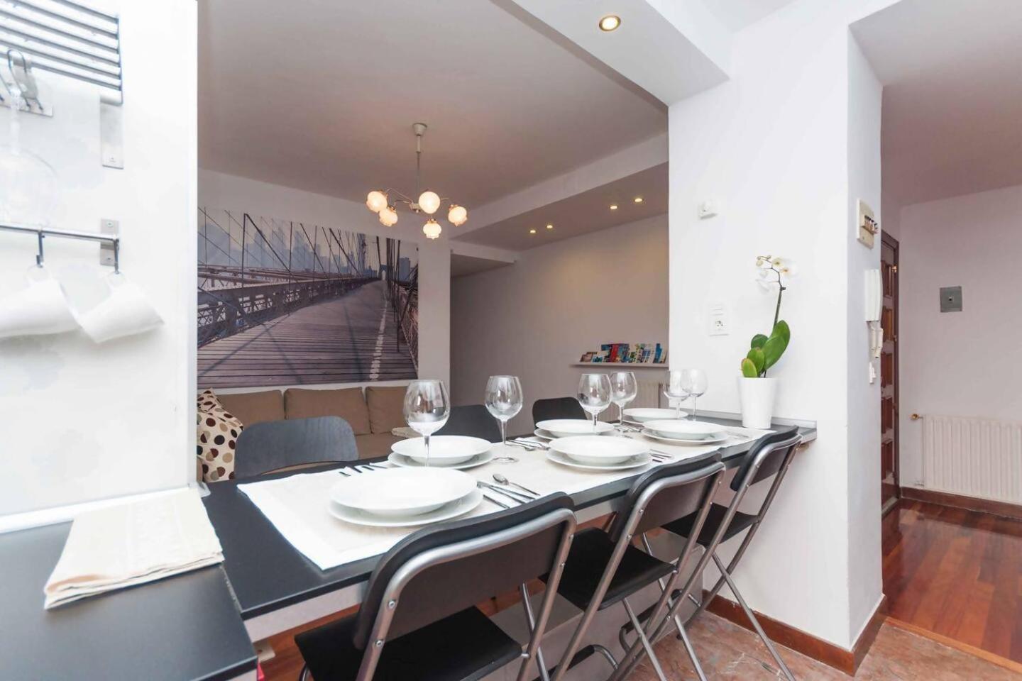 Apartamento Con Parking Privado Cerca De Zurriola San Sebastián Kültér fotó