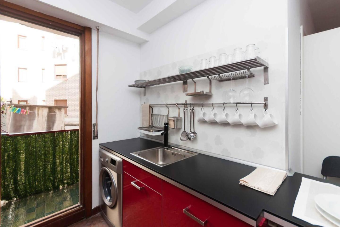 Apartamento Con Parking Privado Cerca De Zurriola San Sebastián Kültér fotó